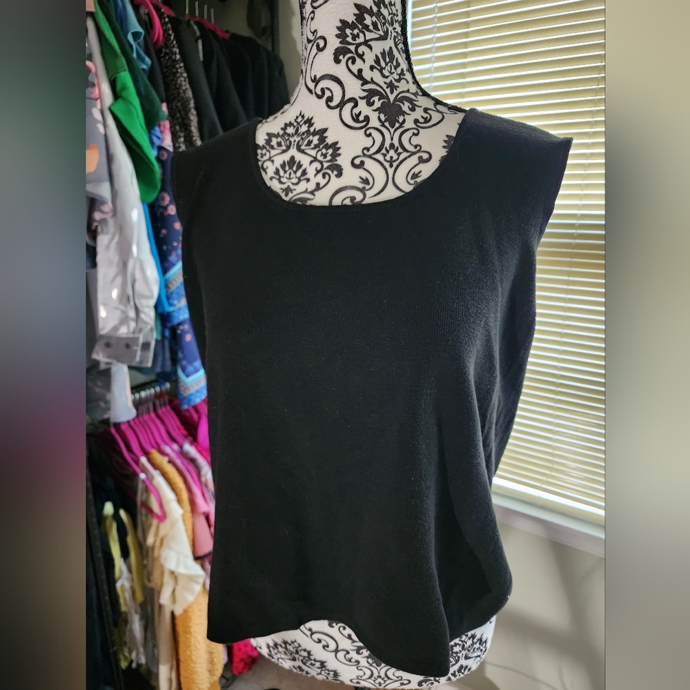 White Stag tank/shell